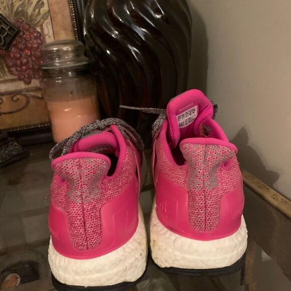 Adidas Ultraboost size 8 pink - Picture 4 of 5